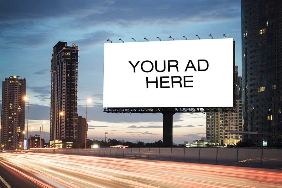 广告牌上写着你的广告在这里