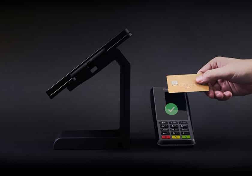 Lightspeed supports contactless payments like tapped chip cards and mobile wallet payments.