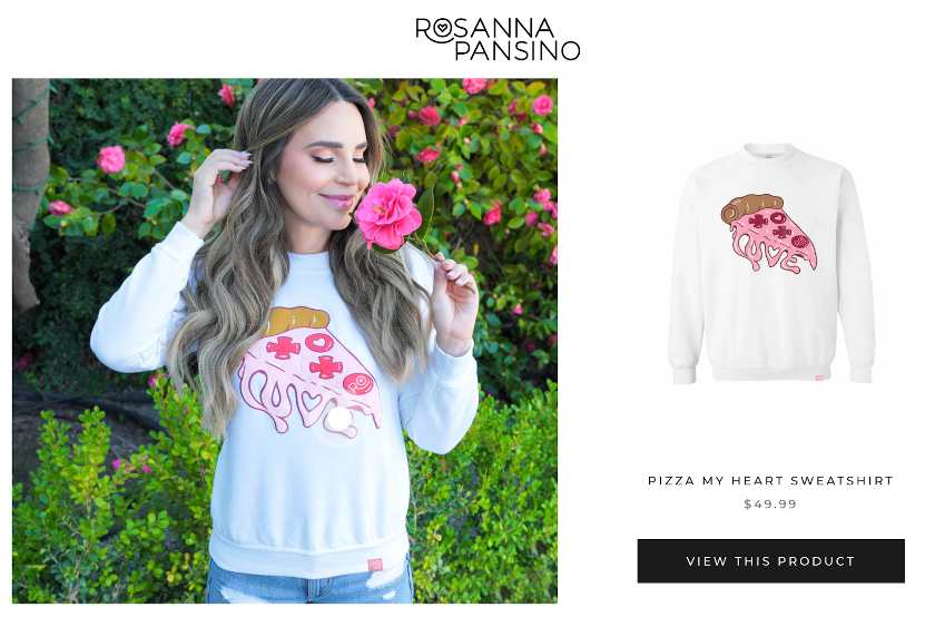 Rosanna Pansino是一位穿着印有甜品品牌运动衫的youtube用户。