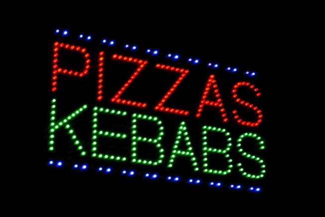 LED标识广告披萨和烤肉串