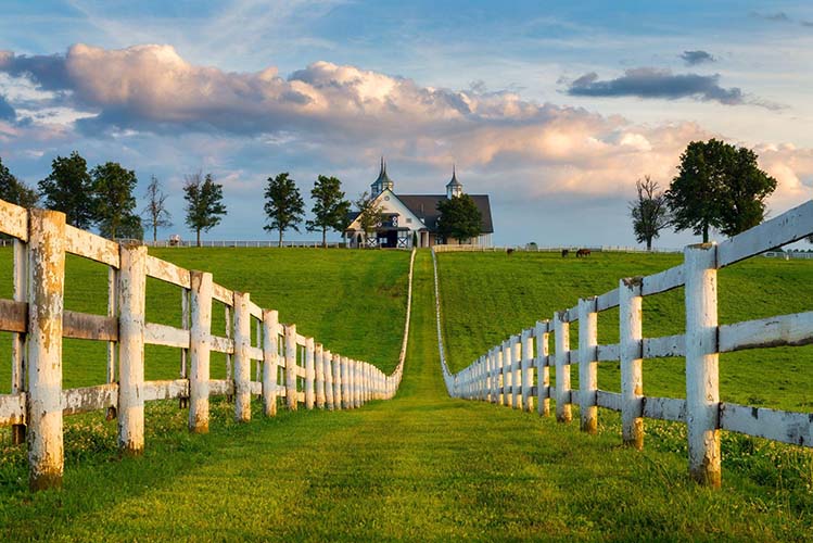我mage of a Farm Property on a Country Road in Kentucky.